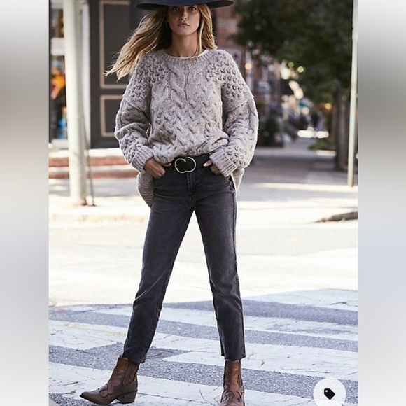 Free People Distressed Tan Beige Cable Knit Alpaca Wool Blend Sweater M - Picture 3 of 8